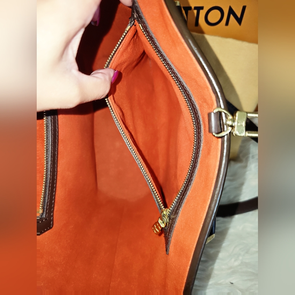 🔥Beautiful Condition🔥 Louis Vuitton Damier Ebene Manosque PM - Picture 12 of 17